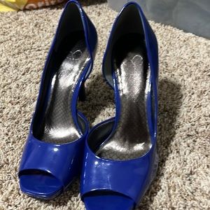 Blue heel